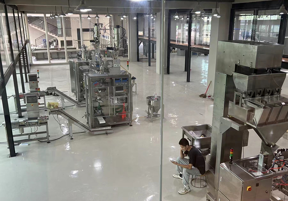 Specialty coffee packaging operation