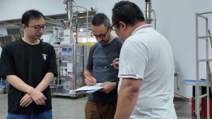 Expert packaging operator training focused on reducing human error and improving machine OEE
